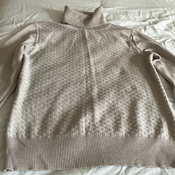 NWOT 89 TH MADISON BEIGE TURTLENECK SWEATER BLOUSE SIZE SP - Picture 3 of 5